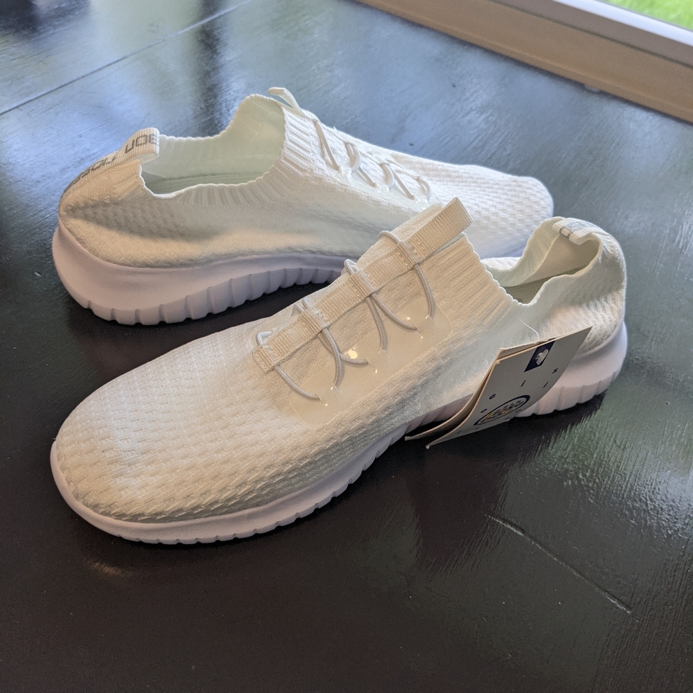 Tiosebon white knitted sneakers BRAND NEW